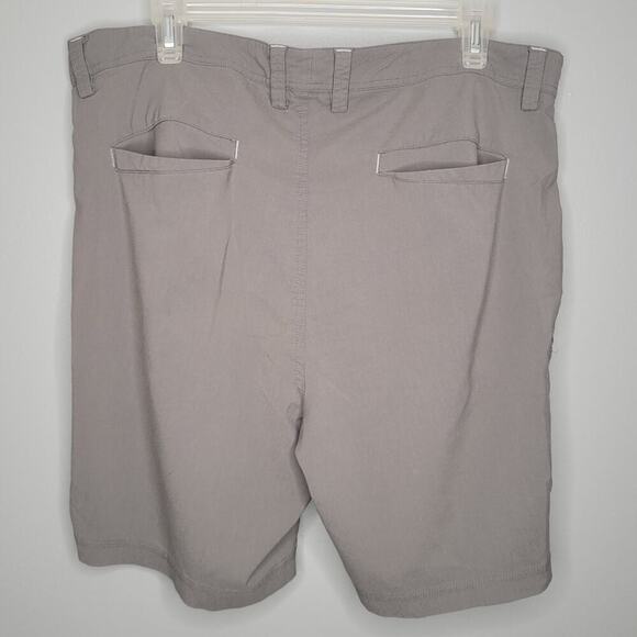 Tasc Performance Shorts Mens Size 38 L Grey 6" Cargo Bamboo Stretch Sustainable - Picture 2 of 9
